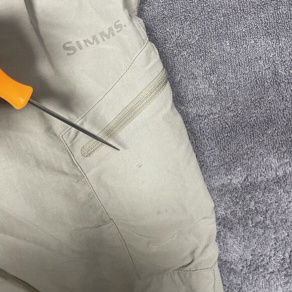 Simms Shorts Men's Size Large Beige Chino Guide Series Fly Fishing Cargo - Picture 12 of 14